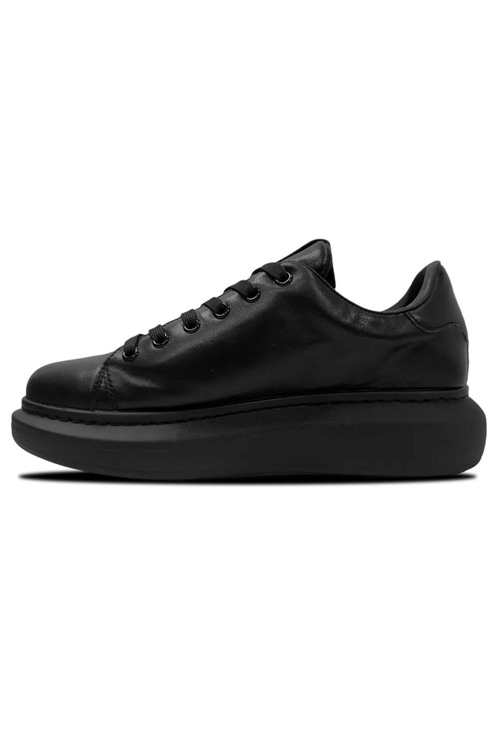 Baston Triple Black Sneaker*