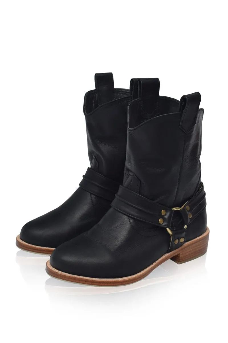 Cali Leather Boots in Black