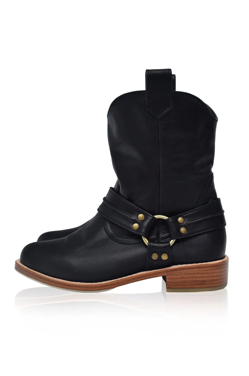 Cali Leather Boots in Black