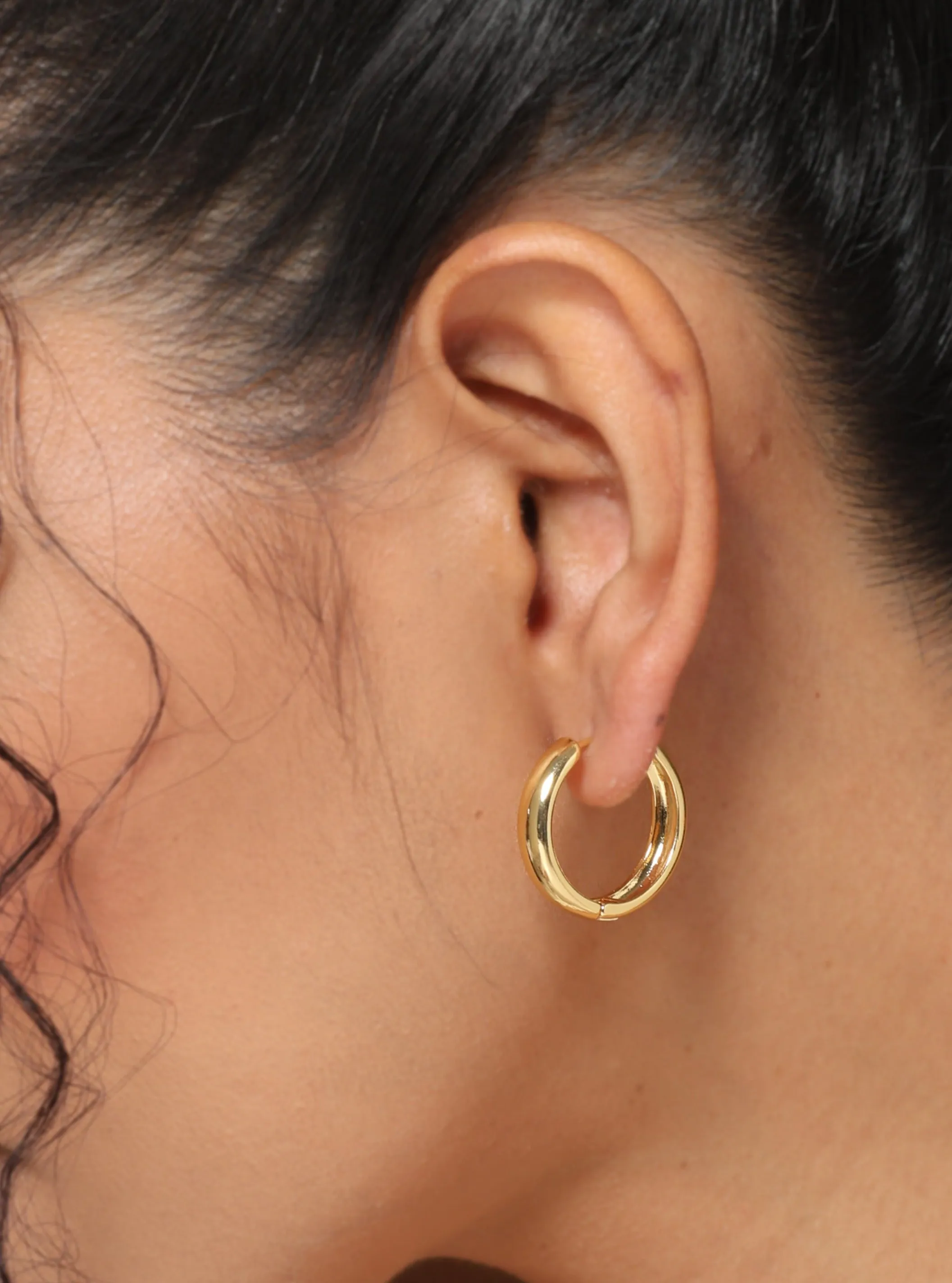 Klissaa Gold Round Hoops