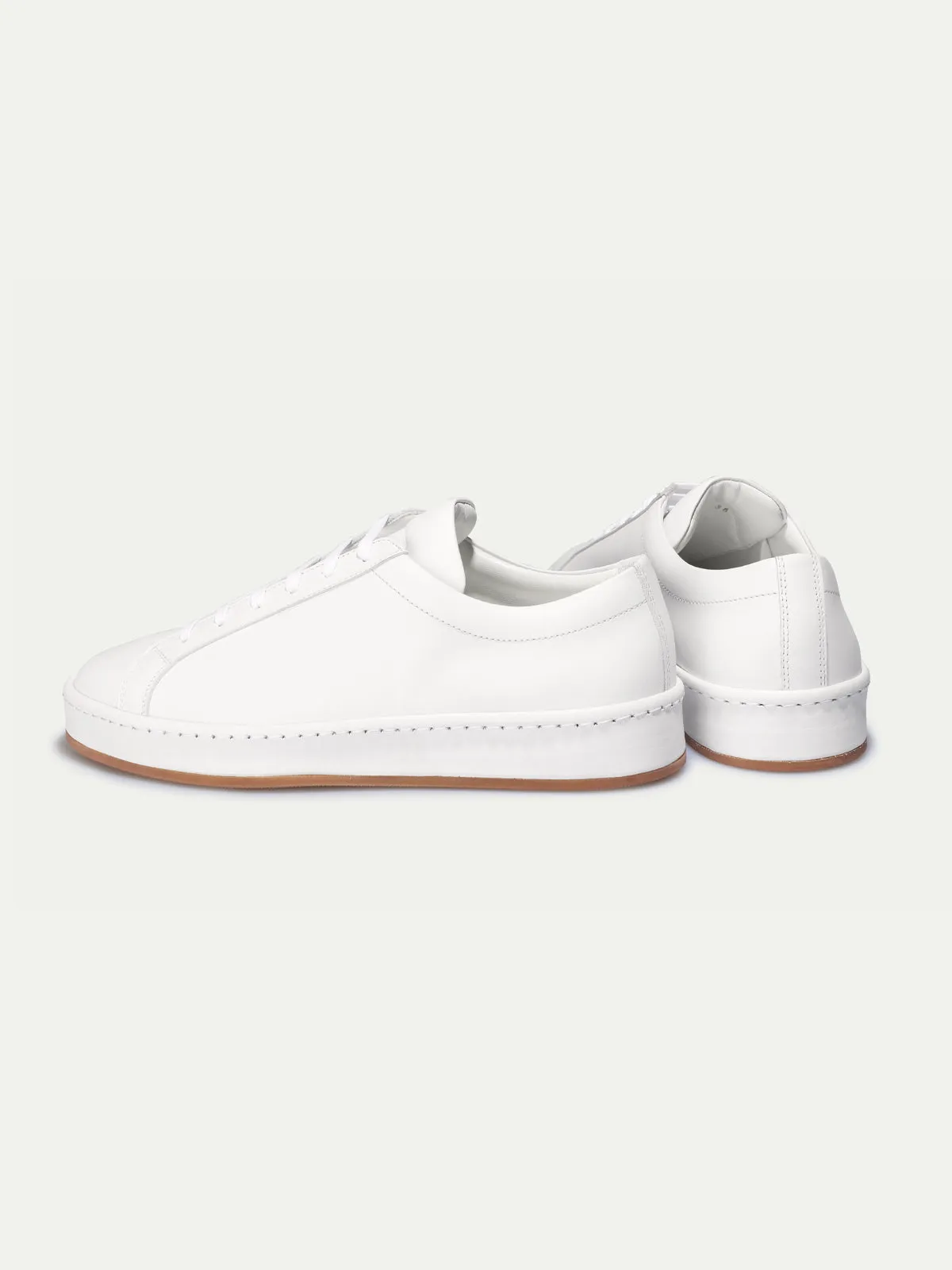 Lady White Voyager Sneaker