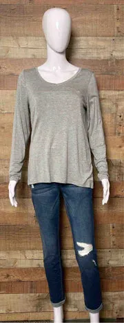 Long Sleeve V-Neck Top