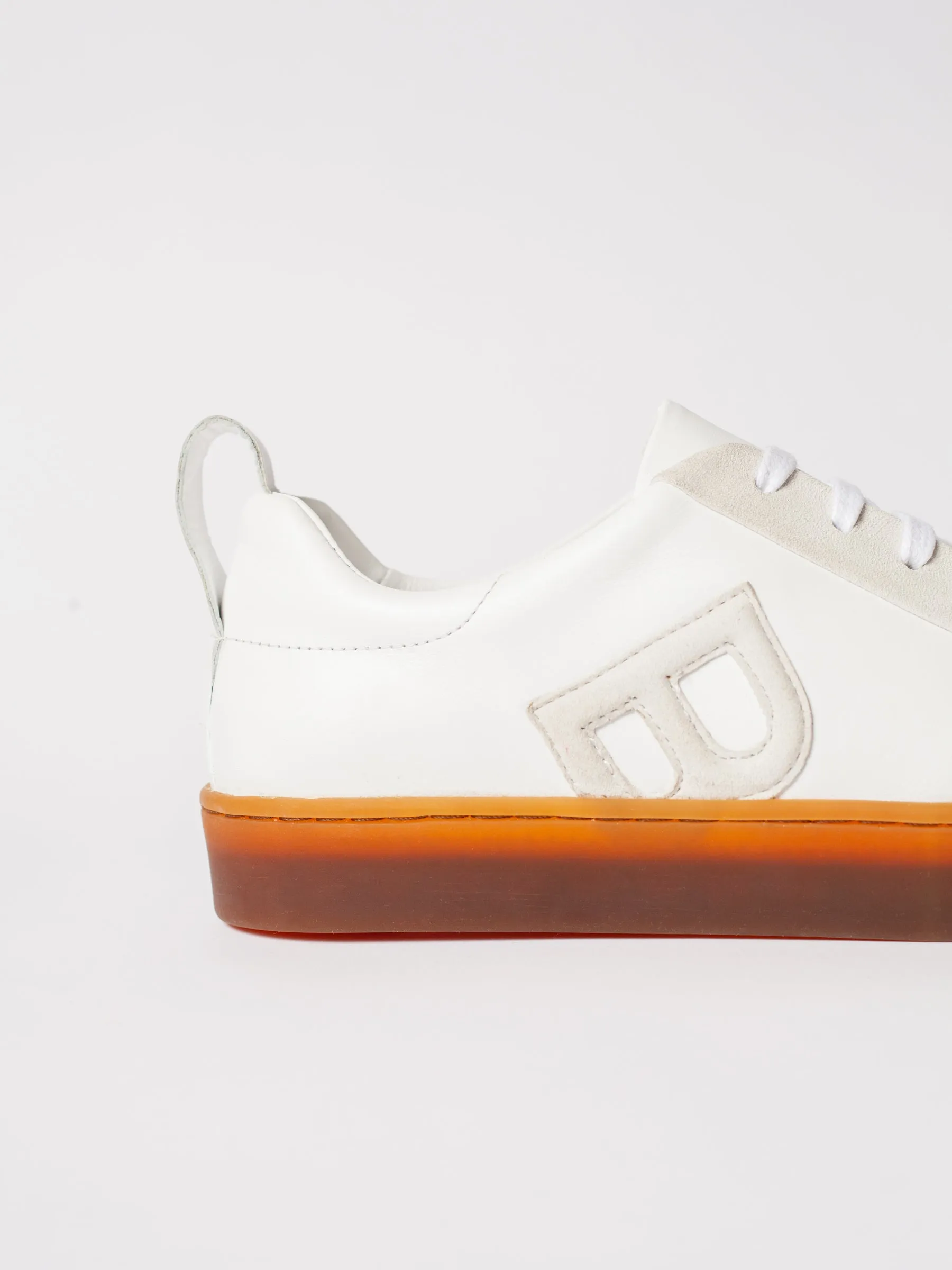 THE ELIN WHITE SNEAKER