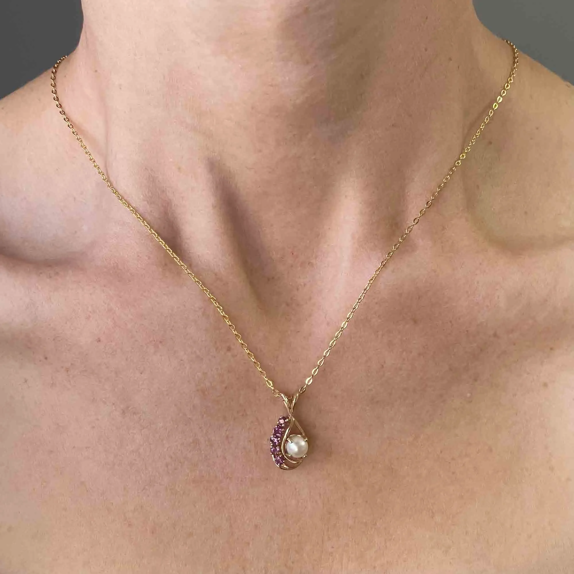 Vintage 14K Gold Amethyst Pearl Pendant Necklace