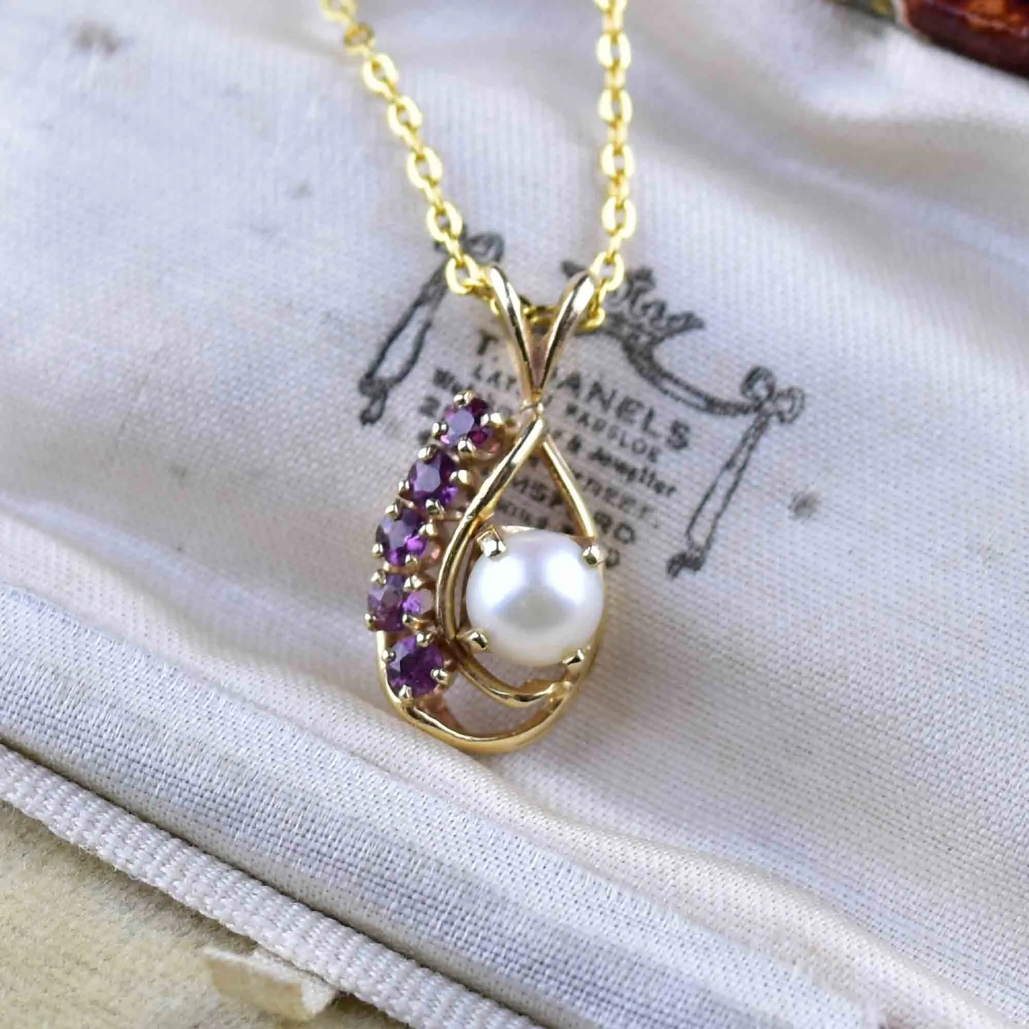 Vintage 14K Gold Amethyst Pearl Pendant Necklace